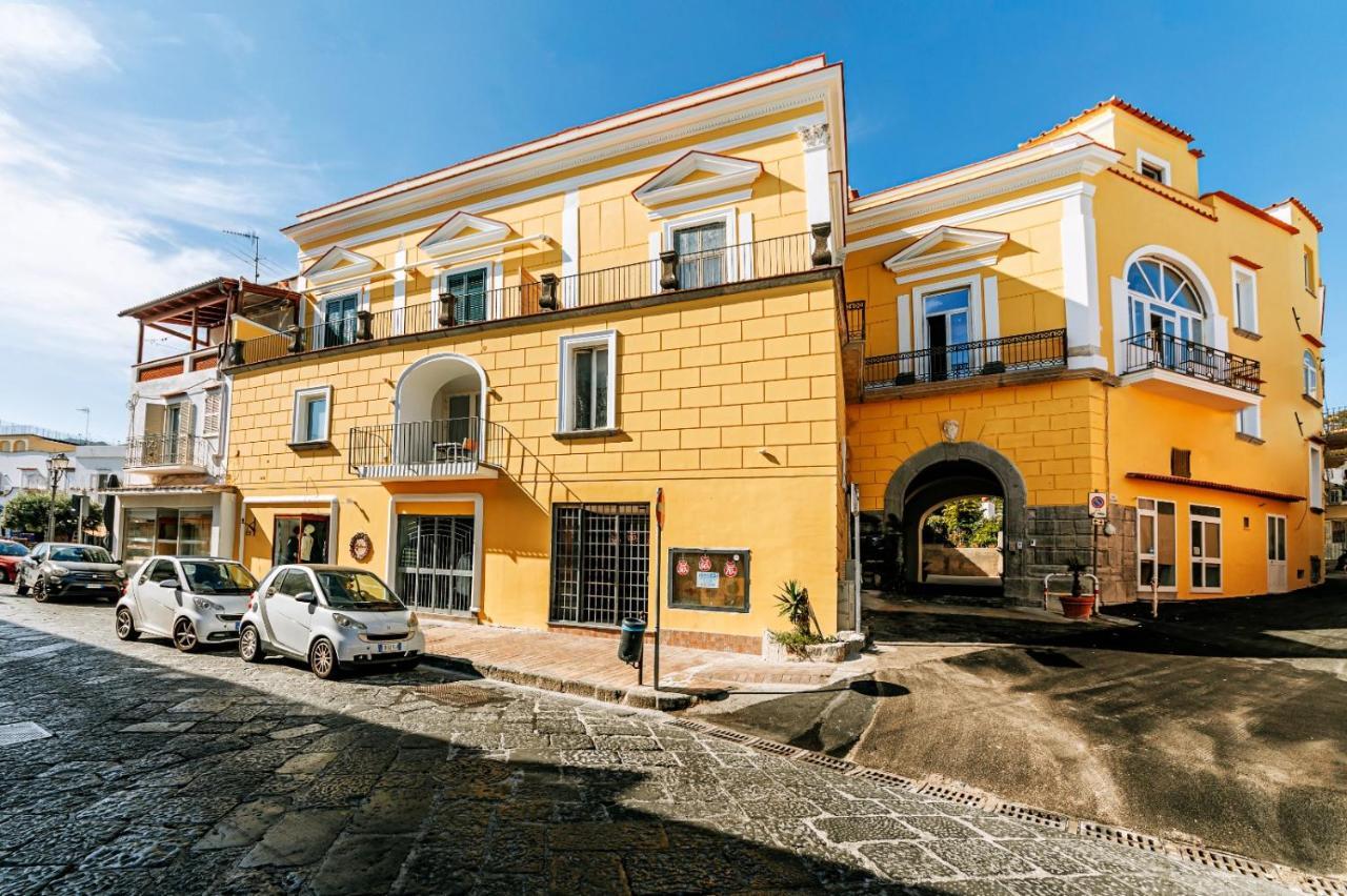 Апартаменты Casa Neval Lacco Ameno Лакко-Амено Экстерьер фото